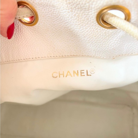 Beautiful Excellent Condition 🤍 CHANEL bucket bag, 1995 Collection 🤍 - Picture 8 of 16